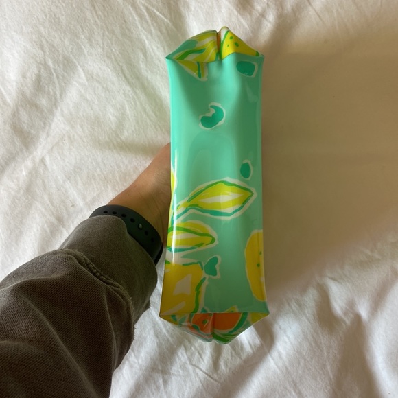 Brand New Lily Pulitzer Pouch - Picture 4 of 6